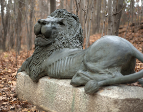 In loving memory: Lion statue serves as memorial for beloved member of Haggerty family 30 years later 