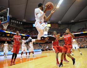 OH, WHAT A KNIGHT: Syracuse surges past Rutgers with 21-0 1st-half run, Boeheim moves ahead of Bob Knight with 903rd career win