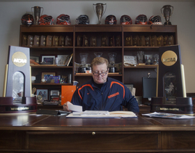 Where the light is: With more experience, Syracuse searches for way to reclaim past glory