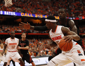 Gallery: Syracuse loses 3rd consecutive game to Louisville 58-53