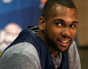 Syracuse-Michigan promises showdown of in-form shooters Southerland, Stauskas