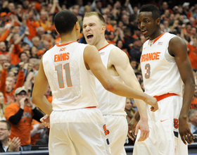 CATS CRADLED: No. 2 Syracuse uses 20-0 1st-half run to beat Villanova in battle of unbeatens 