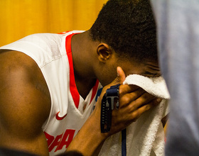 BOUNCED OUT: Dayton upsets Syracuse 55-53 in Round of 32 as Ennis' game-winning attempt rims out