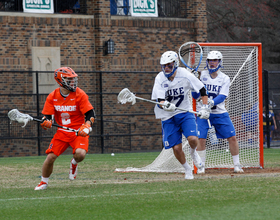 Syracuse offense commits 16 turnovers, struggles in blowout loss to Duke 