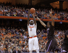 Syracuse hopes to snap shooting slump against Michigan, climb out of national basement in 3-point shooting