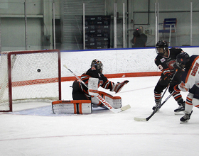 Syracuse avenges CHA title game loss in 7-1 blowout of RIT