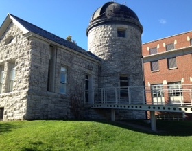 Chancellor dedicates handicapped-accessible ramp at Holden Observatory