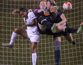 Syracuse loses 5th straight game in 1-0 loss to No. 16 Notre Dame