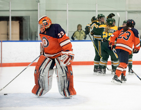 Syracuse falls to North Dakota, 3-0, at War Memorial Arena