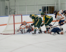 Syracuse goalie Jenn Gilligan responds after rough patch of play