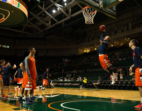 Gallery: Syracuse loses to No. 13 Miami, 64-51