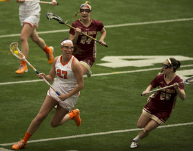 Kelly Cross transitions back into Syracuse's offense after returning from suspension