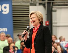 Hillary Clinton emphasizes economic, debt-free college plans on Syracuse campaign stop