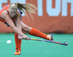 Roos Weers plays key role in No. 1 Syracuse's counter-attack offense