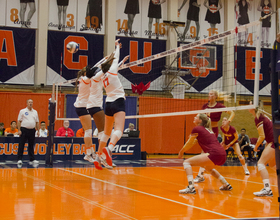 Blocking propels Syracuse volleyball to 5-set win over Louisville