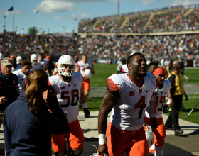 Syracuse football to use 2-linebacker rotation if Zaire Franklin can’t play