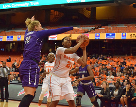 Desiree Elmore scores career-high 15 points in Syracuse women's basketball 109-60 rout of Niagara