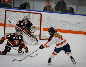 Jessica Sibley leads Syracuse to 2-0 over RIT, first-round bye in CHA tournament