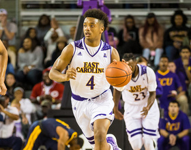 Former East Carolina guard Elijah Hughes to transfer to Syracuse