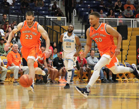 The Basketball Tournament: Boeheim's Army's late push cut short in 81-77 loss to Overseas Elite