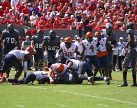 Syracuse offense can’t gain traction against North Carolina State front 7 in 33-25 loss