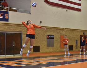 Syracuse wins fifth straight with 3-set sweep over Boston College