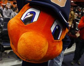 4 Syracuse University traditions to teach your family this weekend