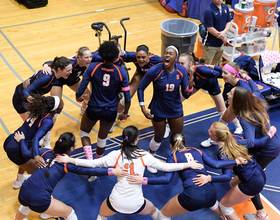 After falling in opening set, Syracuse rips off 3 straight sets en route to win