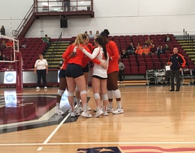 Gorelina’s return to the lineup helps Syracuse into the final 8 of the NIVC