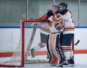 Syracuse blocks 15 shots and shuts down power plays in 4-1 win over Mercyhurst