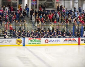 Syracuse men's club ice hockey suspended from all activities after fight with NYU fans