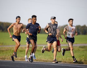 The distance runner meal plan: oatmeal, steak and Pedialyte