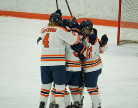 Decisive 1st period blows open game for Syracuse in 7-1 win over Rochester Institute of Technology