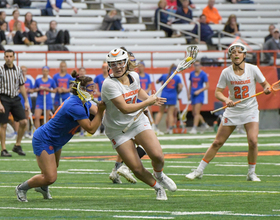 No. 8 Syracuse uses big 2nd-half run, low shooting to edge No. 4 Florida, 17-15