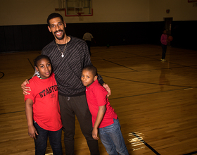 Lawrence Moten: Syracuse basketball legend mentors local youth on and off the court