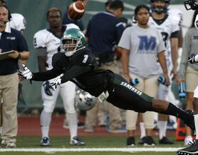 Sterling Lowry, a Wagner cornerback and Nottingham grad, returns to Syracuse