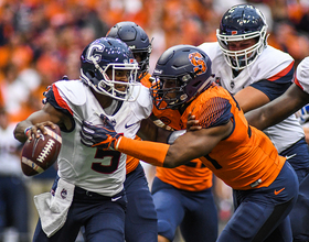 Dominant pass rush, more fast reactions from SU’s 51-21 win over UConn