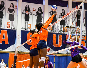 Syracuse's dominance at the net leads to four-set win over Clemson