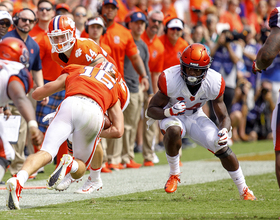 Syracuse’s struggles in the defensive backfield lead to big plays for opponents