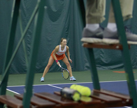 No. 32 Syracuse defeats Virginia Tech, 6-1, in 1st home match in nearly a month