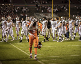 Syracuse's late comeback falls short in 16-10 loss to North Carolina State