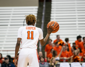 Syracuse uses 25-point third quarter to down North Carolina, 74-56