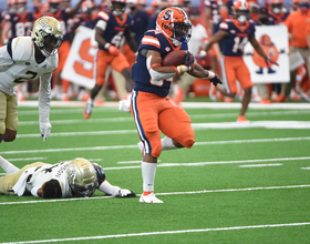 After delayed kickoff, SU cruises past Georgia Tech, 37-20, for 1st win