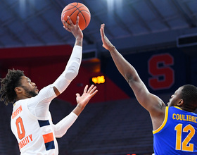 Syracuse blows 18-point lead in 63-60 loss against Pittsburgh