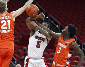 Syracuse completes sweep of NC State, forces 20 turnovers in 77-68 win