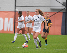 Grace Gillard commands SU's defense as only English freshman