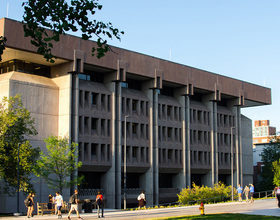 Students find constructive ways to de-stress with Undergrad Nights at Bird Library