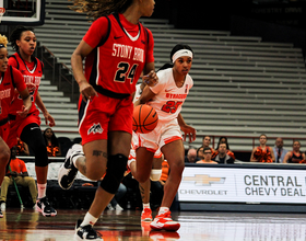 Alaina Rice’s strong 3rd quarter performance makes her SU’s top scorer against Colgate