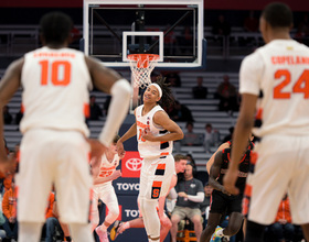 Beat writers unanimously pick SU win over Oakland