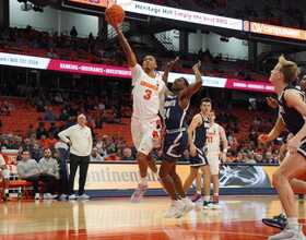 Syracuse overcomes sluggish start to take down Monmouth, 86-71